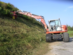 M&auml;harbeiten am Hang